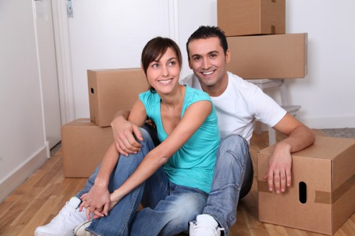 Convenient self storage access location in Lee for easy loading and unloading