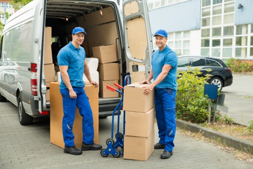 Packing a mobile storage unit for a move in Lee
